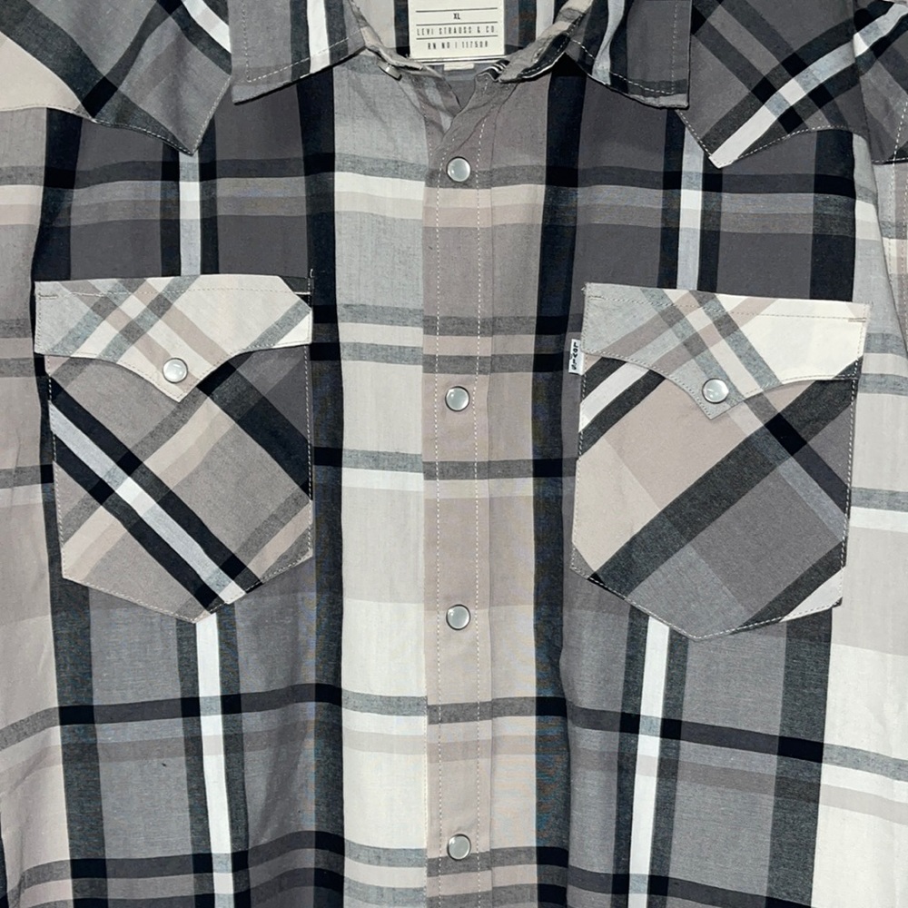 Levi’s Button-Up - Picture 2 of 4